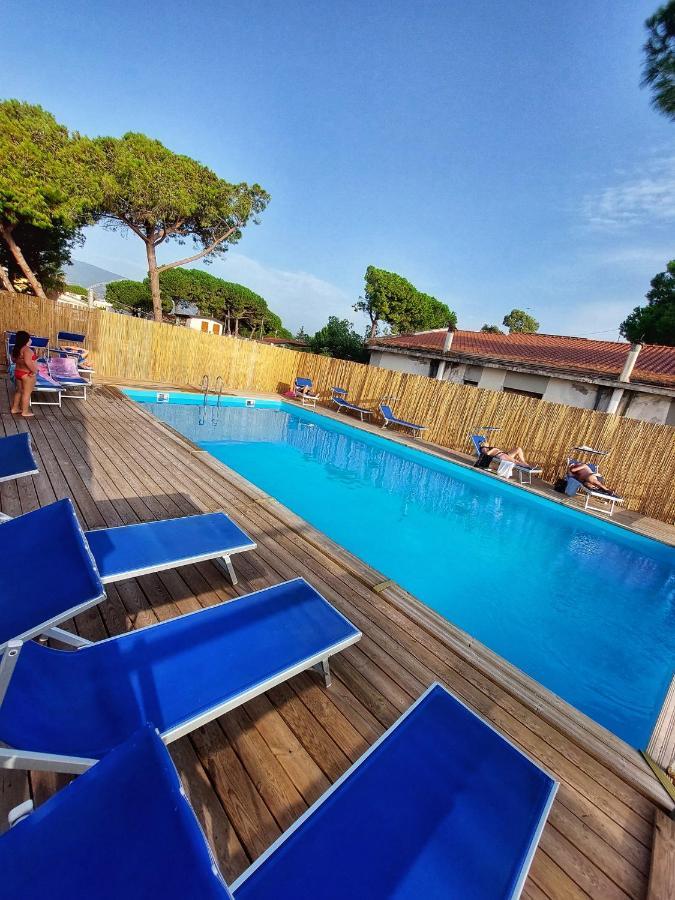 Hotel Calypso Remix Paestum Bagian luar foto